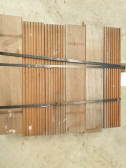 OPRUIMING: PARTIJ-TJE HARDHOUTEN BALKEN 55x170x1950